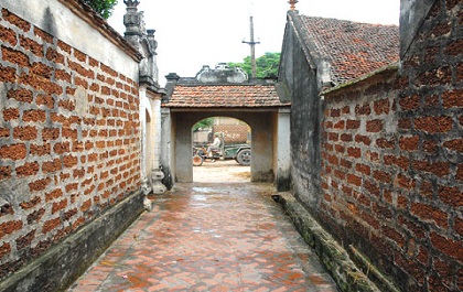 duong-lam-ancient-village-and-van-phuc-silk-village