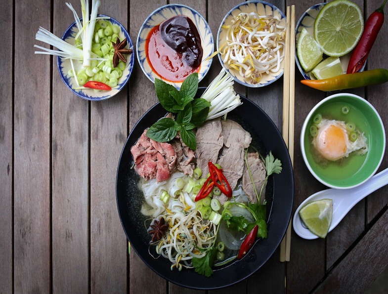 enjoy-the-best-of-vietnamese-local-food
